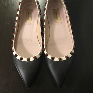 Valentino Rockstud Flats Size 38.5 Great Condition